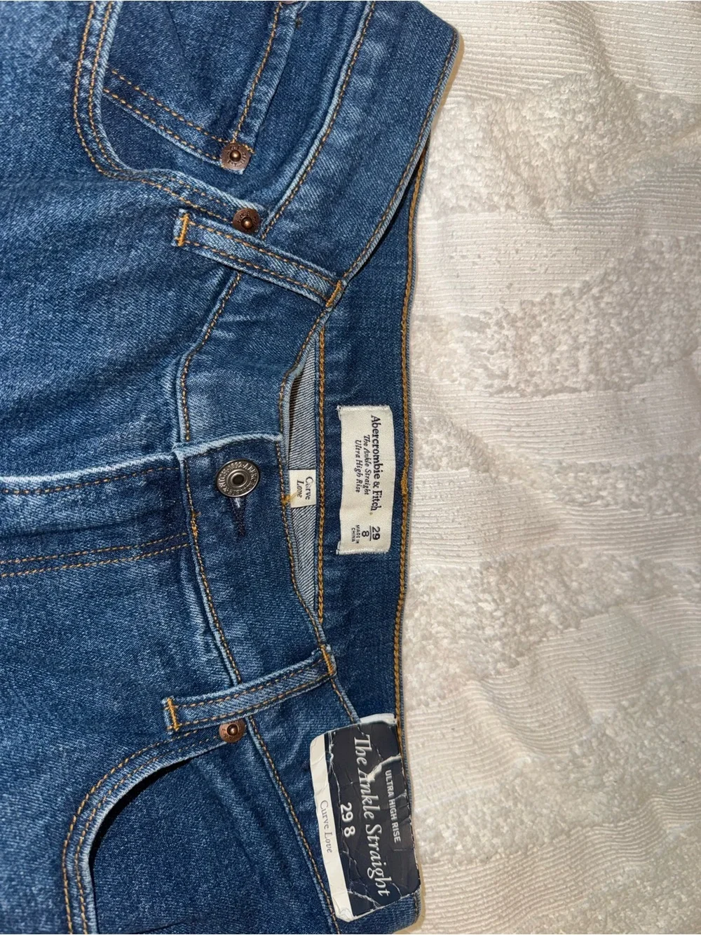 Abercrombie & Fitch Women's Ultra High Rise Curve Love Jeans - Picture 3 of 3